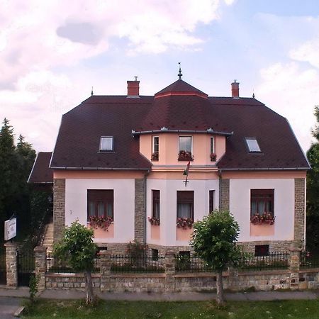 Illes Vendeghaz Hotel Keszthely Eksteriør billede