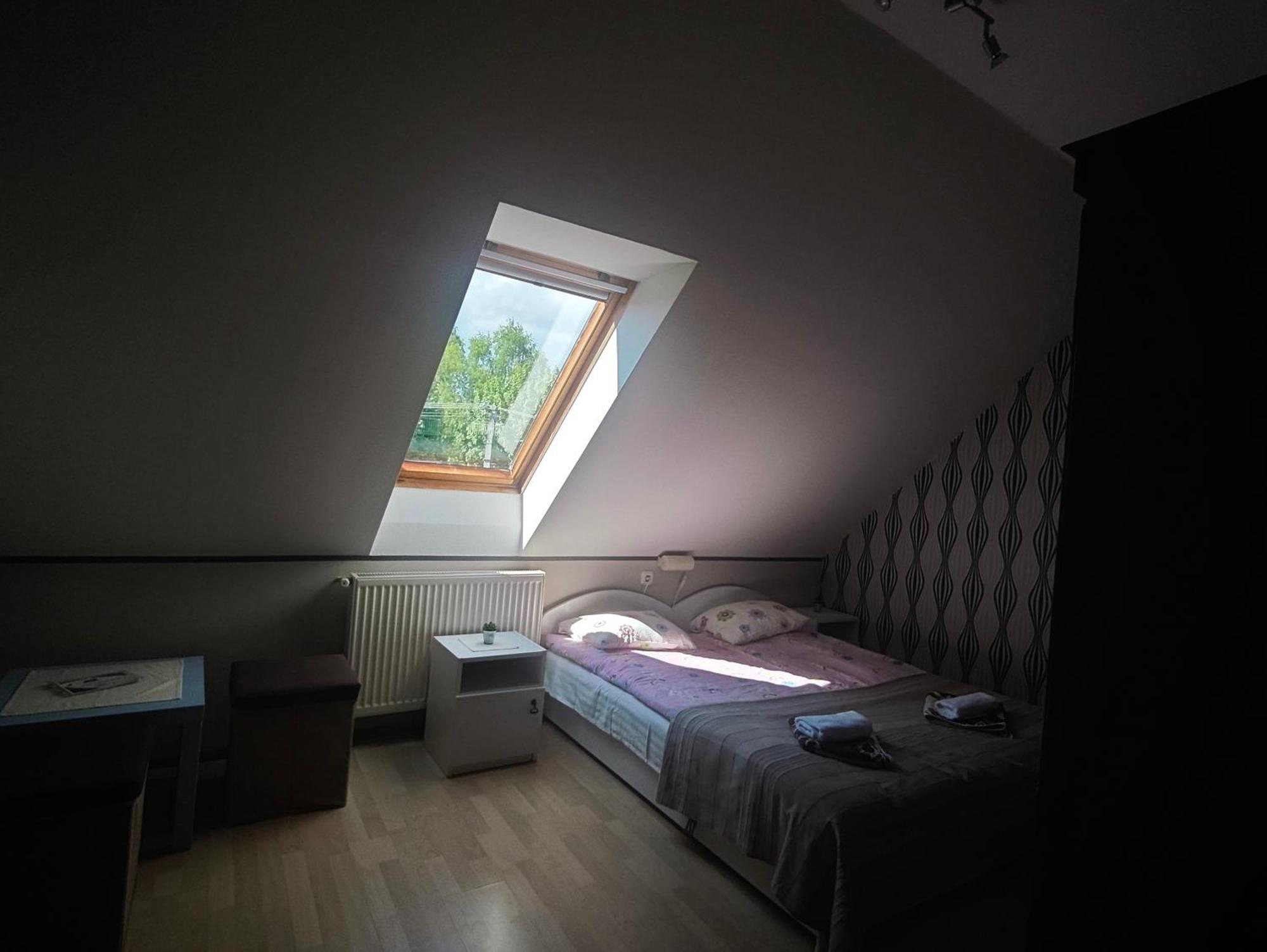 Illes Vendeghaz Hotel Keszthely Eksteriør billede