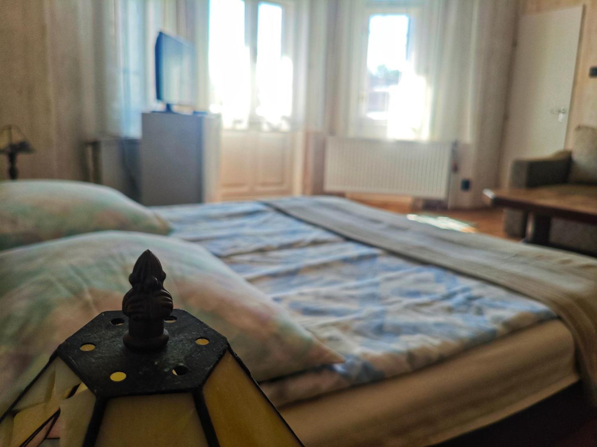 Illes Vendeghaz Hotel Keszthely Eksteriør billede